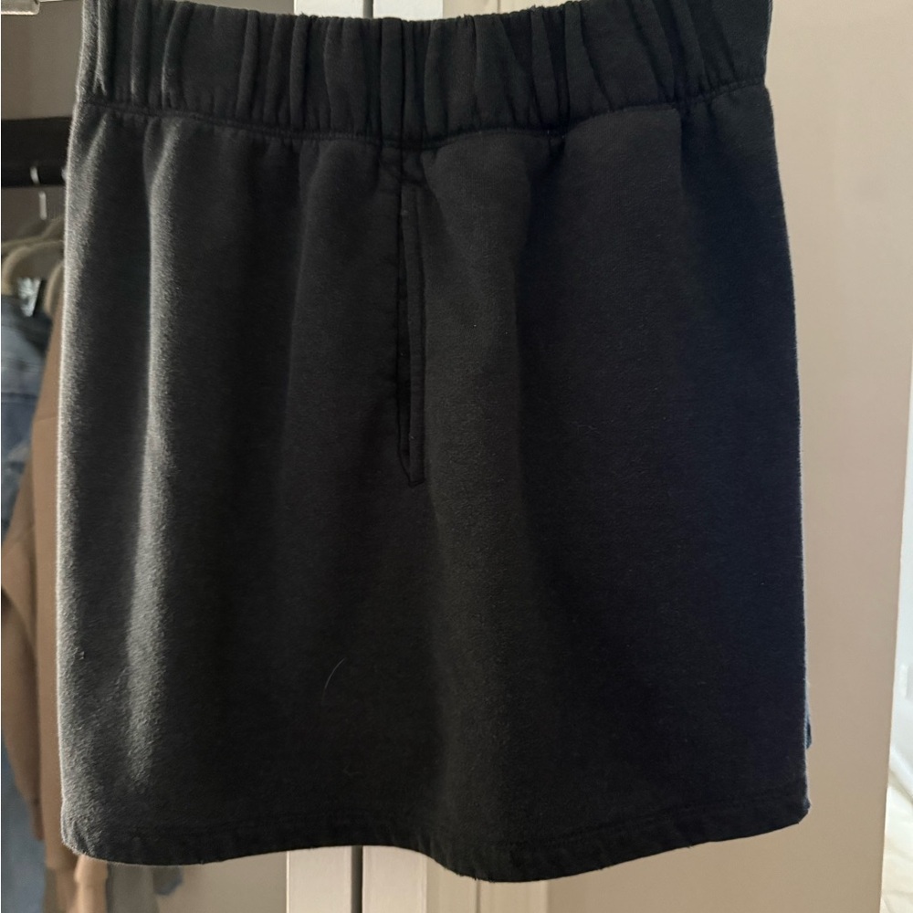 NUUDS black vintage shorts size large
